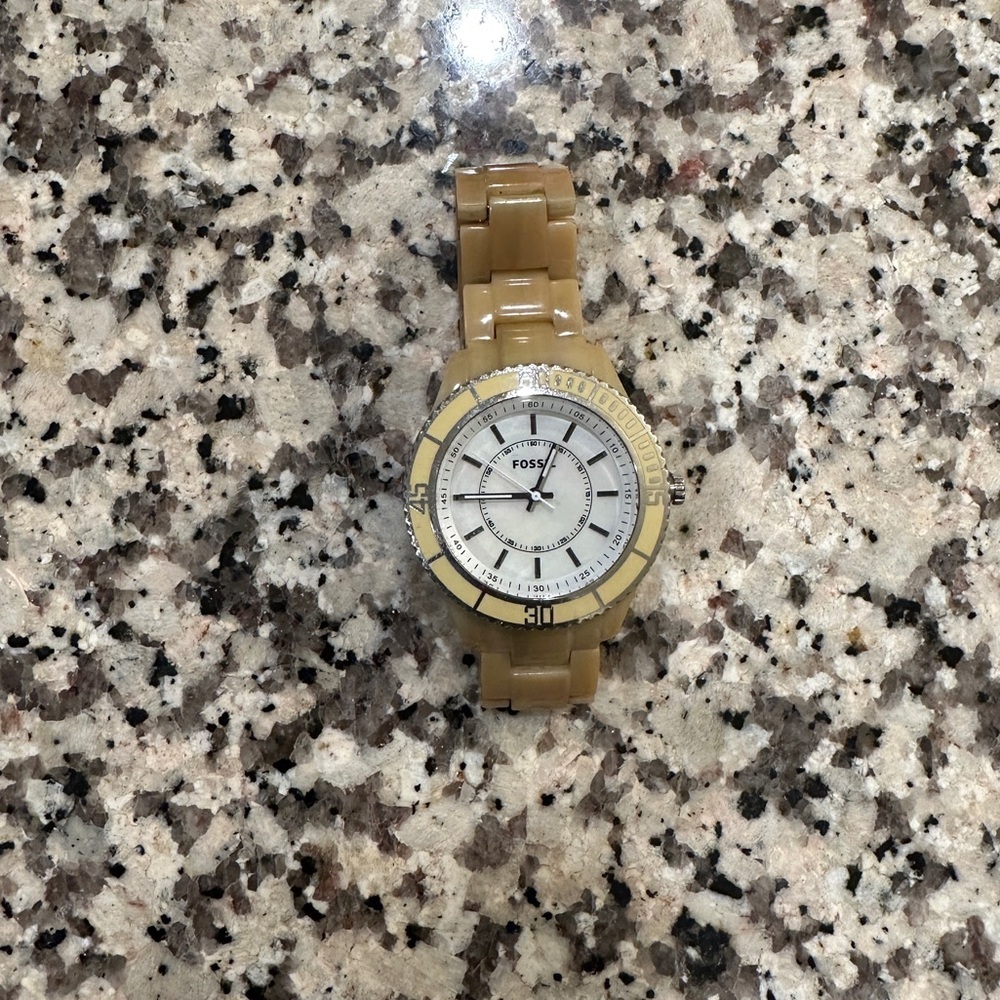 ⌚ Fossil Women’s Resin Watch | Beige / Ivory | Stainless Steel Case - Picture 3 of 6